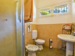 Villa unifamiliare via Moncalvo, Meina — foto 8 di 44