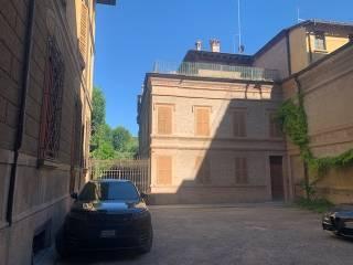 Trilocale piazza Antonio Fontanesi 8, Centro Storico, Reggio Emilia — foto 4 di 22