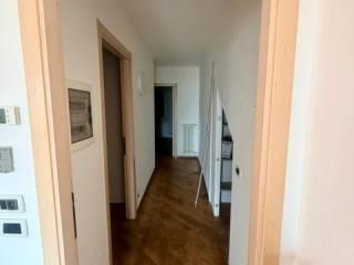 Trilocale ottimo stato, primo piano, Solarolo, Manerba del Garda — foto 18 di 21
