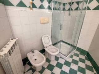 Trilocale ottimo stato, primo piano, Solarolo, Manerba del Garda — foto 13 di 21