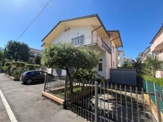 Villa bifamiliare viale Rivoli 5, Marano - Spontricciolo, Riccione — foto 11 di 37