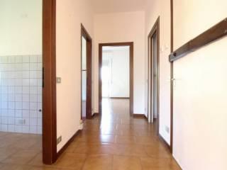 Bilocale via Lucania 16, Crosione, Pavia