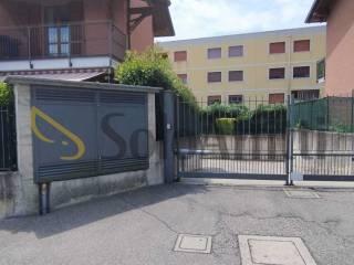 Trilocale secondo piano, Centro, Binago
