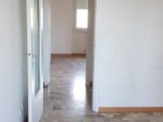 Trilocale via Achille Grandi 9, Centro, Muggiò — foto 9 di 14