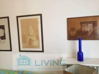 Bilocale via Alcide De Gasperi 20, Centro, Merate — foto 2 di 18