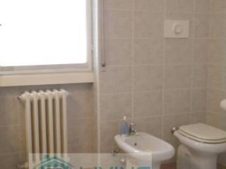 Bilocale via Alcide De Gasperi 20, Centro, Merate — foto 17 di 18