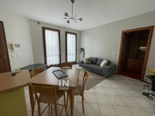 Trilocale buono stato, primo piano, Le Grazie, Casier — foto 2 di 20