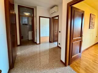 Appartamento via Guglielmo Marconi 8, Centro, Sovizzo — foto 19 di 27