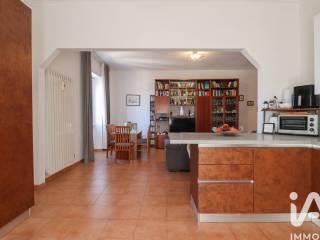 Quadrilocale via Fratelli Bandiera 24, Centro Storico, Albano Laziale — foto 14 di 28