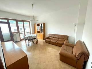 Bilocale piazza Vittorio Alfieri 12, Centro, Mombercelli — foto 10 di 13