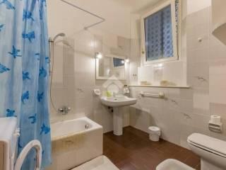 Quadrilocale appartamento viale motta 36, Desenzano Centro, Desenzano del Garda — foto 10 di 13