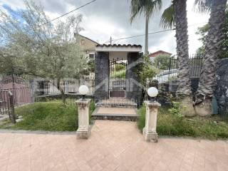 Villa unifamiliare via Elio Vittorini 10, Centro, Pedara — foto 4 di 22