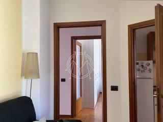 Trilocale via Bezzecca, 12, Villetta, Parma
