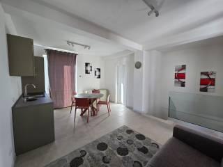 Appartamento via Mario Massagrande 10, Valeggio sul Mincio