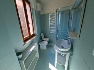 Trilocale ottimo stato, primo piano, Centro, Palaia — foto 5 di 5