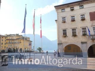 Trilocale piazza 3 Novembre 26, Centro, Riva del Garda — foto 9 di 9