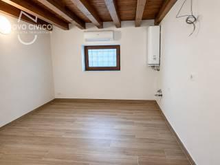 Monolocale via xx Settembre, 45, Veronetta, Verona