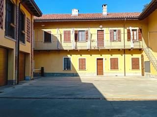 Bilocale piazza Camillo Benso di Cavour, Cabiate — foto 17 di 30