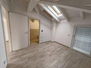 Attico via Cantoreggio 34, Masnago, Varese — foto 32 di 37