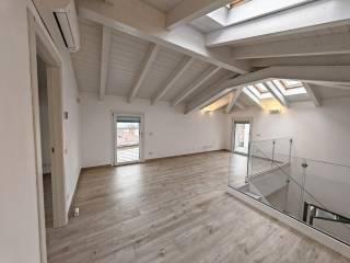 Attico via Cantoreggio 34, Masnago, Varese — foto 23 di 37