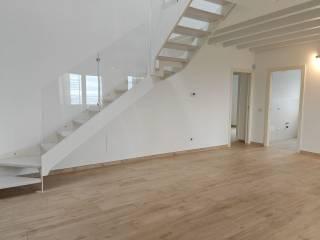 Attico via Cantoreggio 34, Masnago, Varese — foto 18 di 37