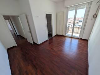 Attico via Giovanni Bovio, Centro Storico, Pesaro — foto 7 di 33