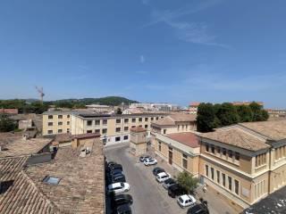 Attico via Giovanni Bovio, Centro Storico, Pesaro — foto 15 di 33