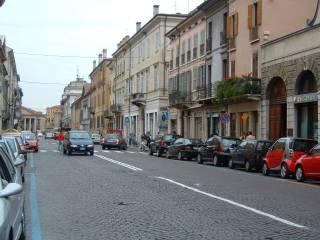 Bilocale via Pero 16B, Centro, Mantova