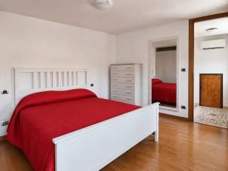 Trilocale vicolo Zenari, Centro, Soave — foto 5 di 11