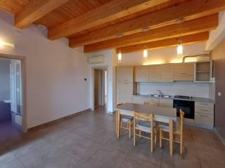 Trilocale via Benedetto Croce, Centro, Brendola