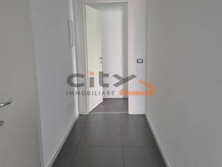 Monolocale piano terra, Centro, Bassano del Grappa — foto 30 di 31