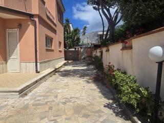Villa unifamiliare via Don Luigi Sturzo 16, Centro, Capaci — foto 33 di 45