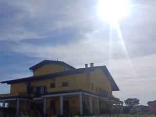 Trilocale via San Bernardo 17/B, Casatico, Giussago