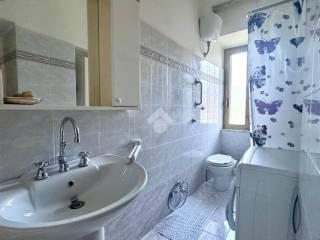 Quadrilocale viale Regina Margherita 61, Centro, Caprarola — foto 10 di 12