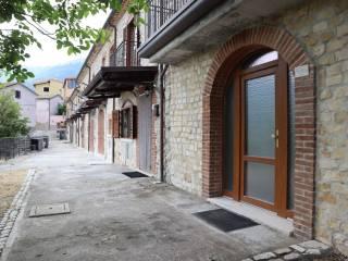 Terratetto unifamiliare piazza Castello, Centro, Castel di Sangro — foto 10 di 28