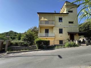 Trilocale buono stato, primo piano, Centro, Frosinone