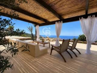 Villa unifamiliare via Batterie, via Scirafi 45, Pantelleria — foto 9 di 51