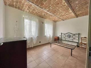 Bilocale via Cesare Battisti, Nizza Monferrato — foto 2 di 6