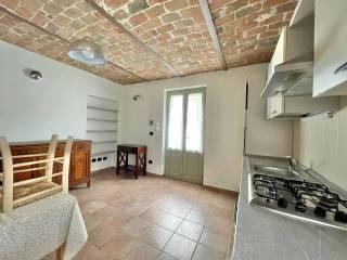 Bilocale via Cesare Battisti, Nizza Monferrato