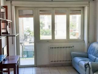 Appartamento buono stato, primo piano, Centro, Terracina