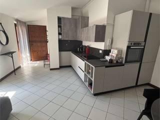 Bilocale piazza de Crisfoferis, Centro, Sesto Calende — foto 10 di 12