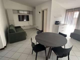 Bilocale piazza de Crisfoferis, Centro, Sesto Calende — foto 6 di 12