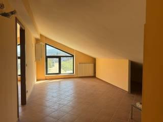 Mansarda via Don Orlando Di Orio, Magliano De'Marsi, Magliano de' Marsi — foto 7 di 9