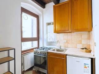 Bilocale buono stato, primo piano, Veronetta, Verona