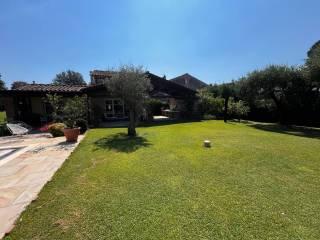Villa unifamiliare via Pergolaia, Pietrasanta — foto 3 di 20