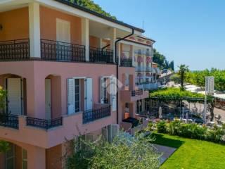 Appartamento via Virgilio 2, Garda — foto 27 di 38