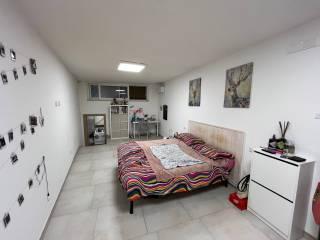 Stanza singola via Casamassima, Valenzano — foto 4 di 6