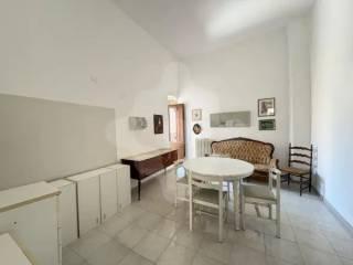 Trilocale buono stato, secondo piano, Giovinazzo