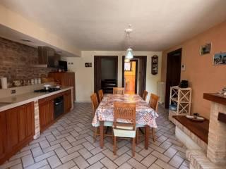 Quadrilocale via Crocedivia, Centro, Montegiorgio