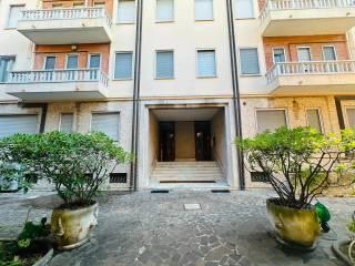 Trilocale via Giuseppe Garibaldi, Centro Storico, Ferrara